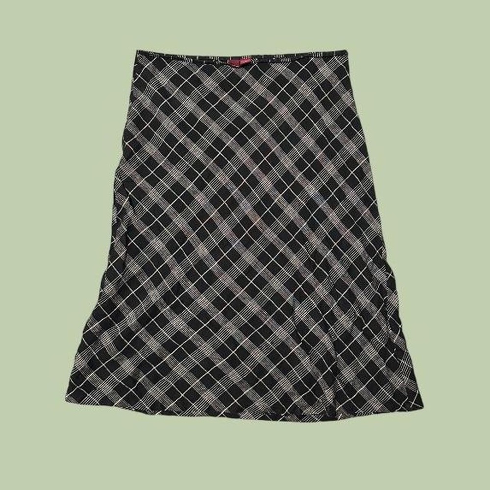 🌥️plaid/tartan midi skirt